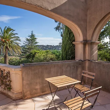- De Standing Avec Piscine&vue Sainte-Maxime