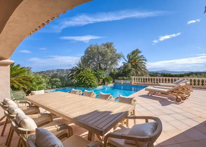 - De Standing Avec Piscine&vue *